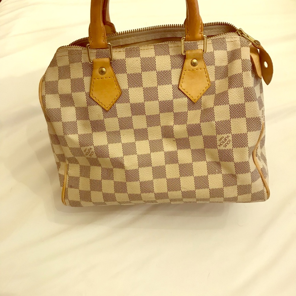 Louis Vuitton Speedy